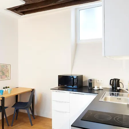Le Parisien - Long Sejour Paris